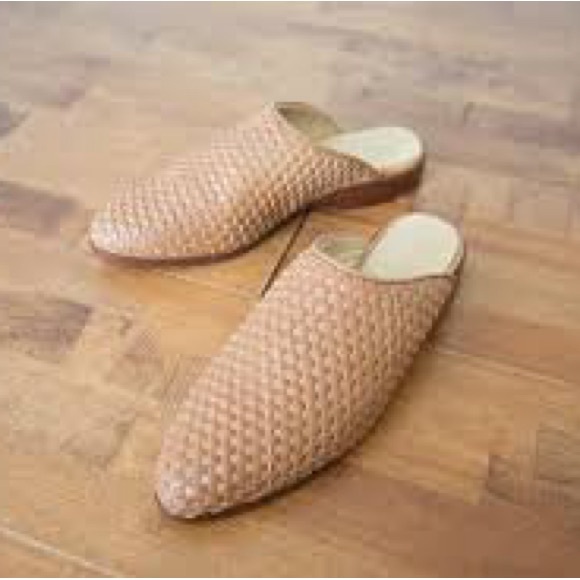 Nisolo Ama woven mules in size 9 - Picture 2 of 6